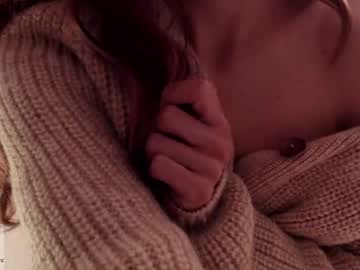 Mia  ♥ online Sunday 9pm video